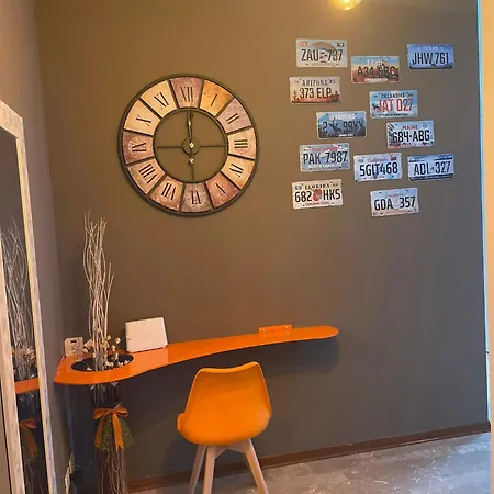 Carducci Chic Con 3 *