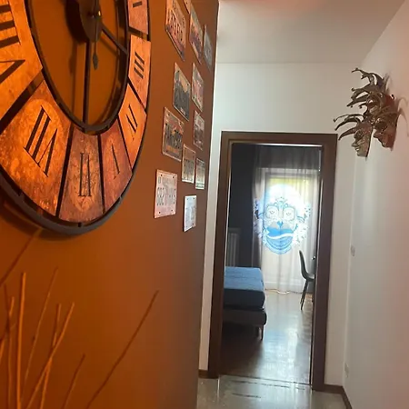 Apartament Carducci Chic Con 3 *